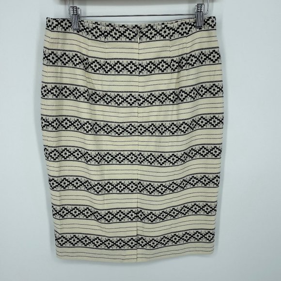 Ann Taylor Pencil Skirt Size 4 Ivory Black Geometric Stripe - Picture 4 of 7